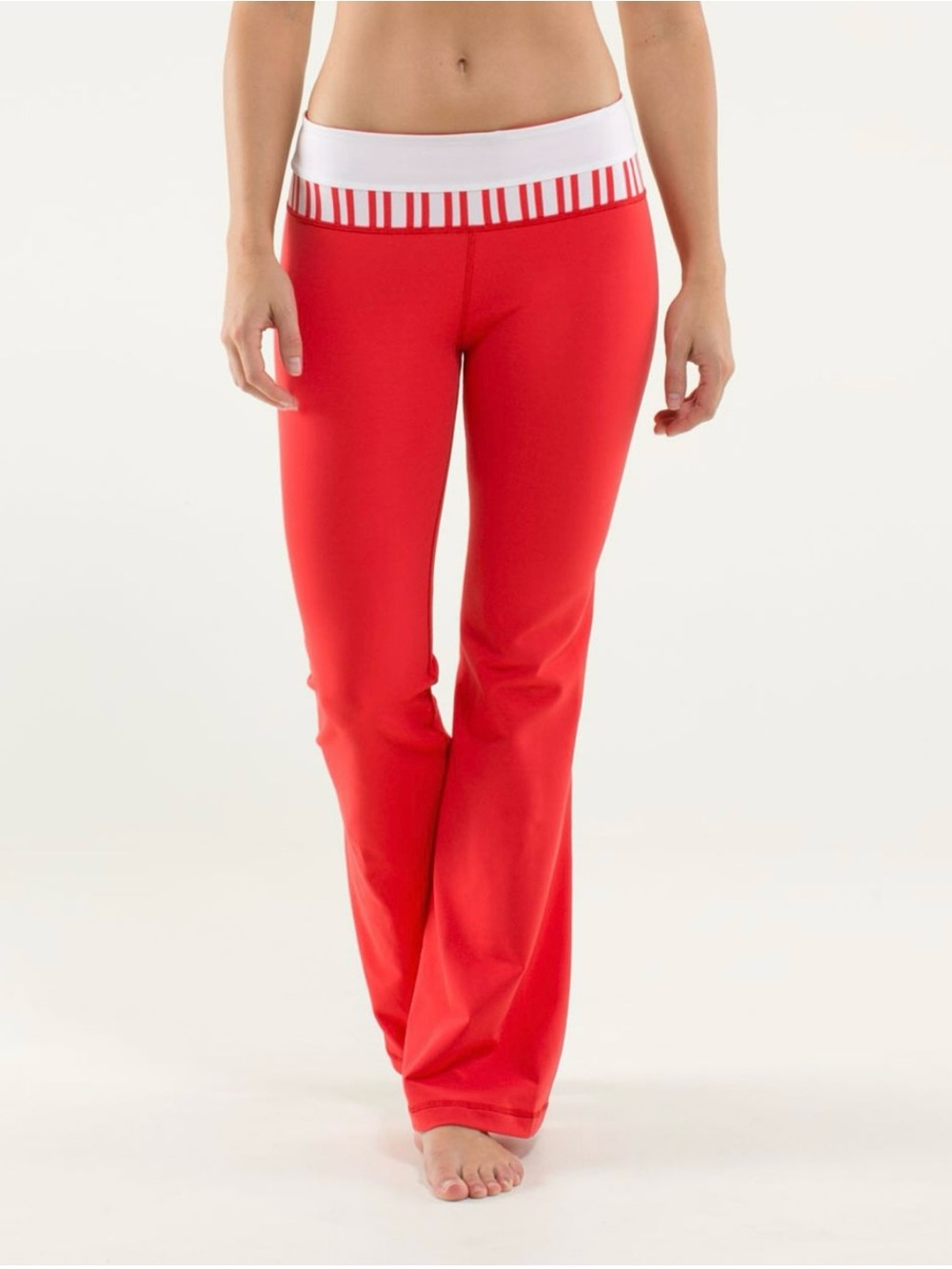 Lululemon Groove Pant (Regular)
Love Red / White / Twin Stripe Love Red
